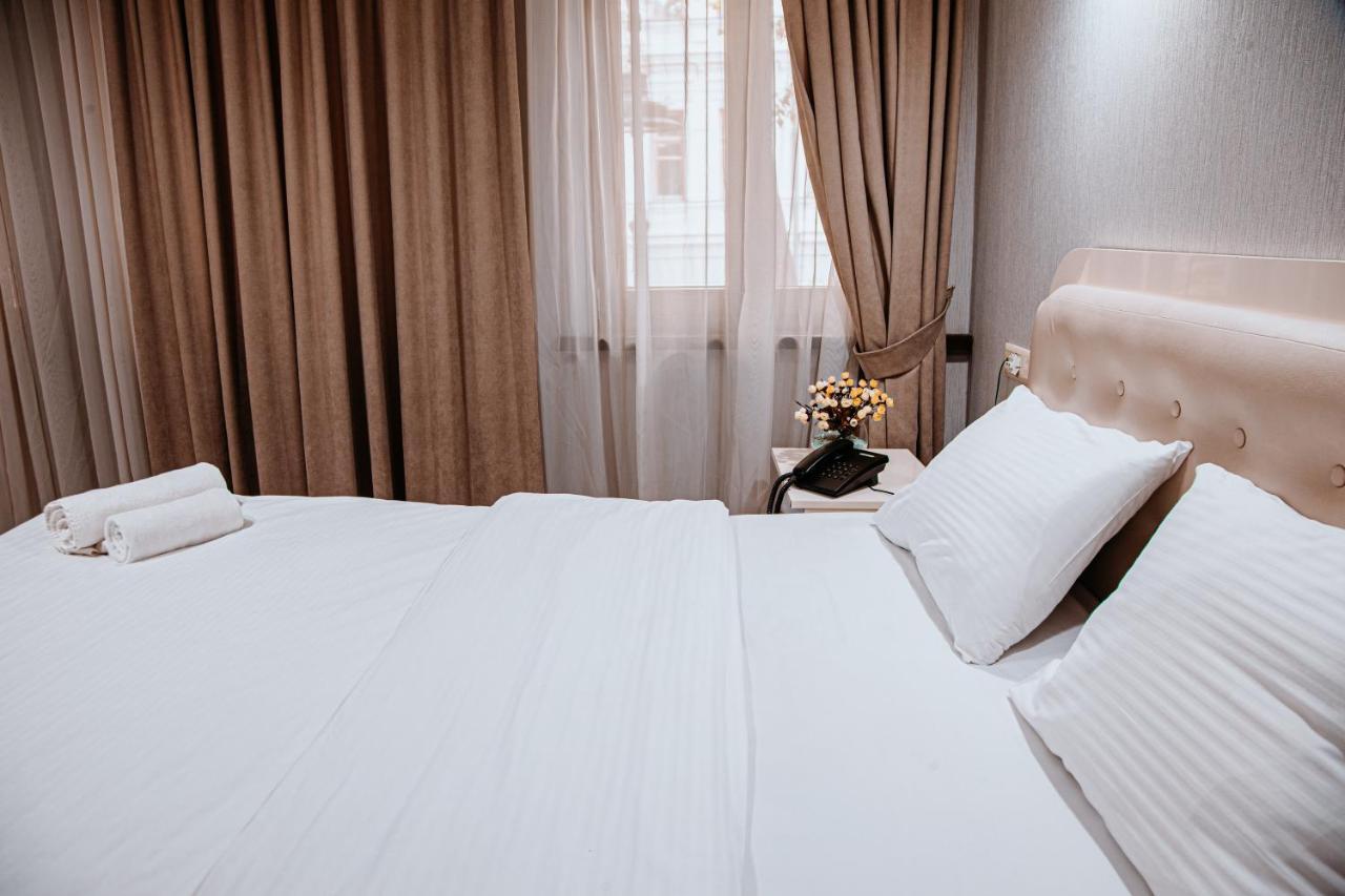 Sama Grand Hotel 第比利斯 外观 照片