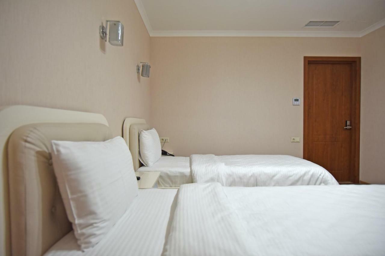 Sama Grand Hotel 第比利斯 外观 照片