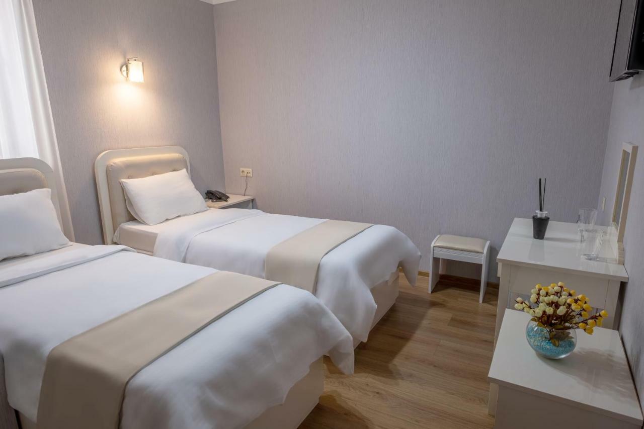 Sama Grand Hotel 第比利斯 外观 照片